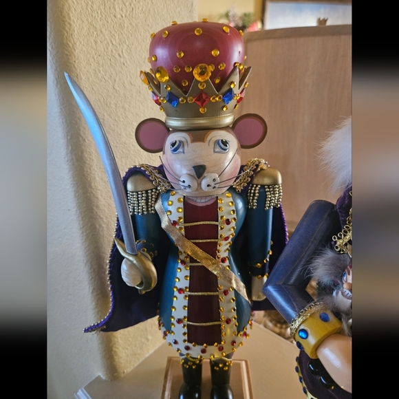 NUTCRACKERS set Of Two(2) Vintage Wooden MOUSE KING & Kurt ADLER Drosselmeier - Picture 7 of 16